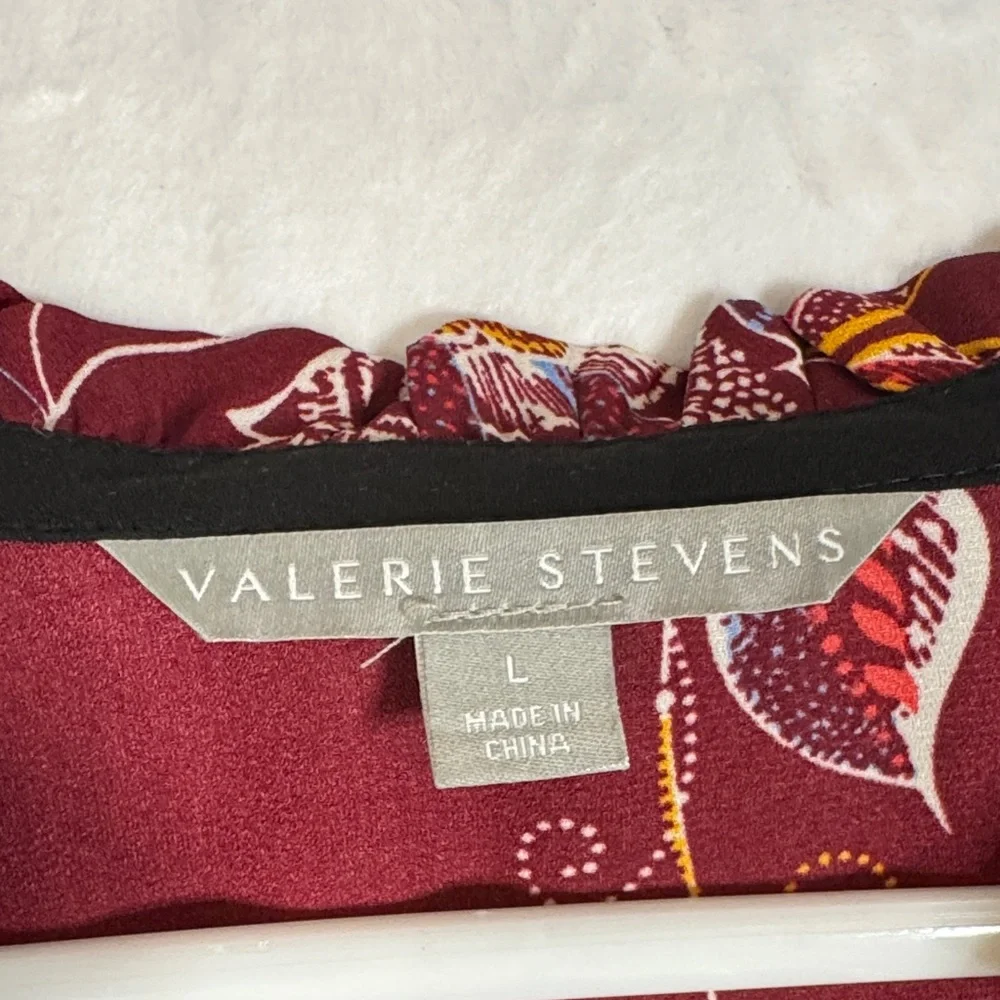 Valerie Stevens Semi Sheer Floral Burgundy Blouse Large